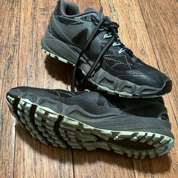 Women’s trail sneaker. Size 8. Merrels agility peak shoe. - Picture 3 of 4